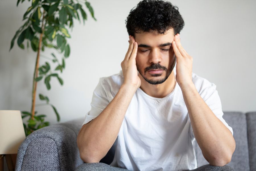 Ισχύει ότι μερικές φορές οι πονοκέφαλοι προέρχονται από τη γνάθο;